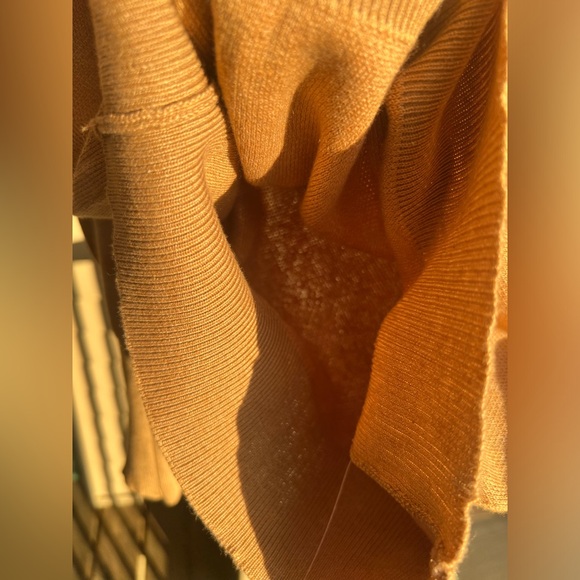 🆕 AZI New York Mustard Gold Chain-Neck Puff Sleeve 100% Cotton Sweater Size S - Picture 9 of 16
